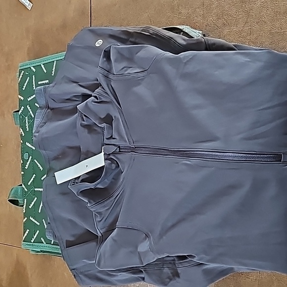 * NWT Lululemon Nulux Long Sleeve Tennis Dress Graphite Gray GGRE - Picture 2 of 10